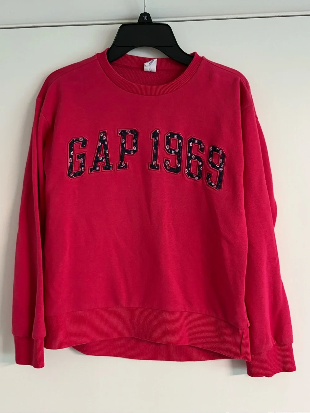 GAP 1969 Pink Crewneck Sweatshirt